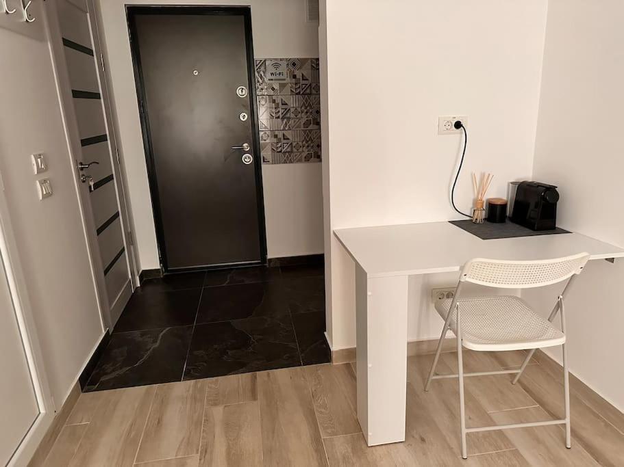 Luna Apartament Apartment ทิมิชัวรา ภายนอก รูปภาพ